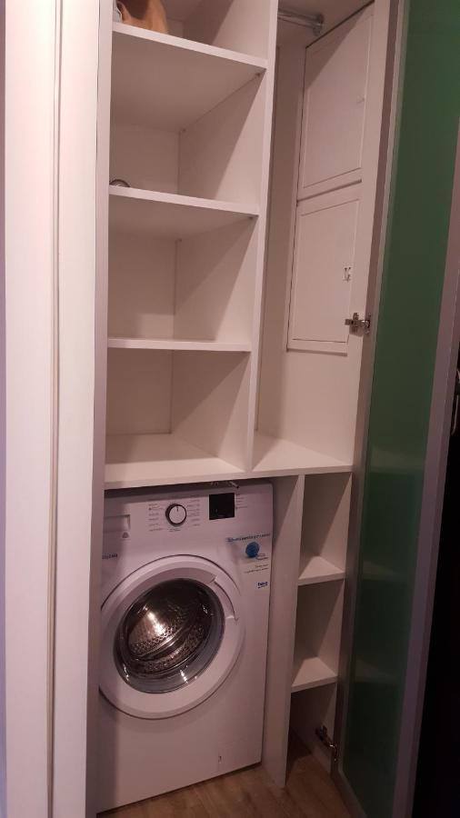 Apartament Wsrod 1000Cy Swiatel - Z Parkingiem W Hali Garazowej- Duzy Balkon Z Lezakami - Piekny Widok Noca Na Panorame Tysiaclecia Katowice Eksteriør billede