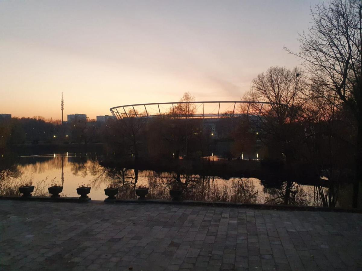 Apartament Wsrod 1000Cy Swiatel - Z Parkingiem W Hali Garazowej- Duzy Balkon Z Lezakami - Piekny Widok Noca Na Panorame Tysiaclecia Katowice Eksteriør billede
