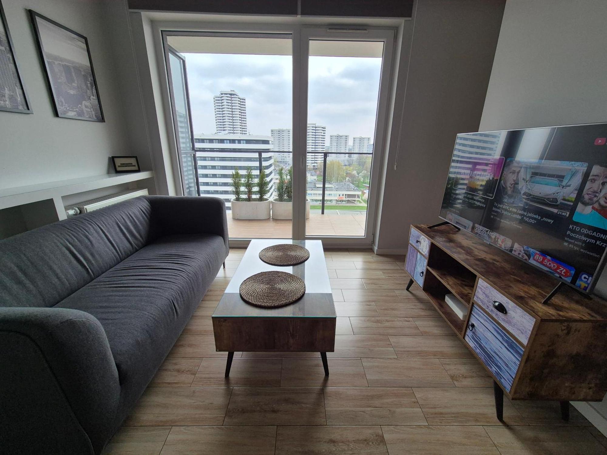 Apartament Wsrod 1000Cy Swiatel - Z Parkingiem W Hali Garazowej- Duzy Balkon Z Lezakami - Piekny Widok Noca Na Panorame Tysiaclecia Katowice Eksteriør billede